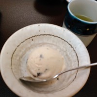 荒井屋 万國橋店 - デザートのきな粉と黒豆のアイス