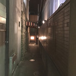 源氏 - この路地を進みます