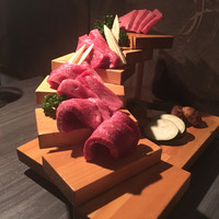 焼肉 にくなべ屋 神戸びいどろ 北野坂店 - 
