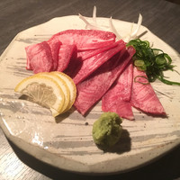 焼肉 にくなべ屋 神戸びいどろ 北野坂店 - 