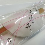 夢菓子工房 ことよ - 【2017.01】花びら餅(税込227円)