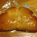 バッグファーム - クリームパン　150円