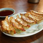 Rikaen - 2015年6月　餃子【300円】いい焼き色～♪