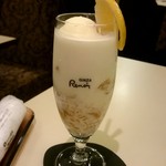 喫茶室ルノアール - はちみつジュレ＆ヨーグルトドリンクフロート：800円