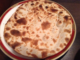 SABERA TIKKA BIRIYANI - ロティ（全粒粉のパン）