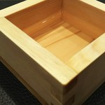 傳 - （2017年1月  訪問）年始である事もあり、始めに升酒を。