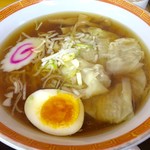 つけ麺や 担担 - 醤油ワンタンメン　700円