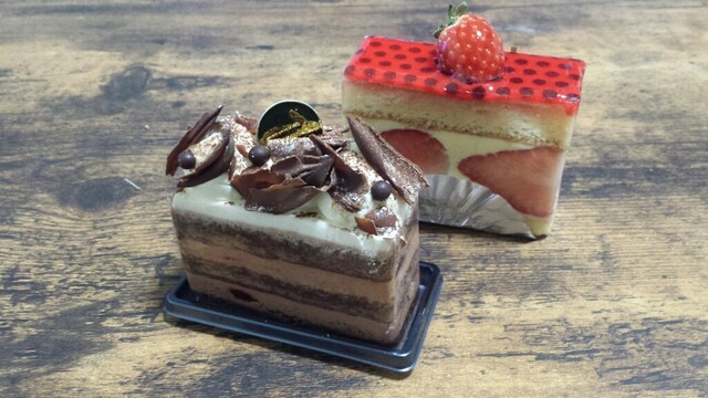 フランストップパティシエ30名によるフランスケーキ・アートの