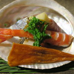 29年1月　雄雌鮑、車海老、ばちこ、済州島鯖寿司、筍イベリコ生ハム巻き、菜花芥子和え、唐墨