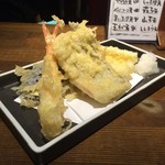 立呑み 魚椿 - 天ぷら4種盛り(海老、キス、お魚、ナス)