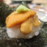 炭火割烹 いふき - 雲丹寿司海苔添えアップ