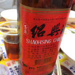 大頭龍蚵仔煎 - 紹興酒ボトル350元