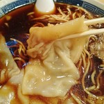 麺酒盗ざい八 - 極上のワンタン！