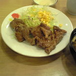 松屋 - 2010/12/16 角切りステーキ定食690円、ステーキが690円はいい感じだ。