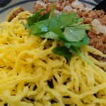 とりそば太田 - そぼろ丼（アップ）