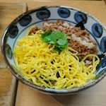 とりそば太田 - そぼろ丼：390円