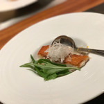 神楽坂 鉄板焼 中むら - 金目鯛の鉄板焼き ズワイガニ きのこ 豆乳を使った和出汁のスープ 柚子の香りで