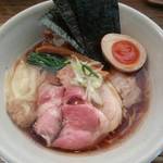 Homemade Ramen 麦苗 - 特製醤油ラーメン。