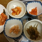 韓国家庭料理 潤 - キムチ等（お店のサービス）