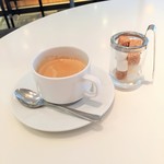 バウムクーヘン カフェ - コーヒー