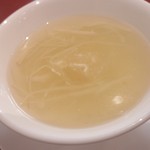 中国料理 白楽天 - ふかひれと干し海老の蕪スープ