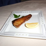 瀬里奈 - 富山県氷見産の天然ブリの塩焼きです。