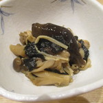 小料理 すず乃 - ６種のきのこの当座煮