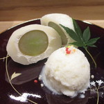 小料理 すず乃 - 山梨シャインマスカットのあいす大福、お手製メロンシャーベット