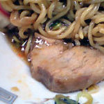 珍々亭 - チャーシューはまず丼の底に沈めて温めるのがご作法(w