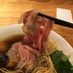 低温調理の薄切り叉焼