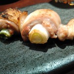 真ゆき - 通常のネギま．ネギまというかネギ中．鶏の脂を吸ったネギのうまさが際立つ．
