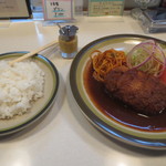 レストラン・タカヤマ - ミンチカツ680円