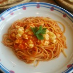 ジョリーパスタ - イタリアントマトとモッツァレラチーズのパスタ