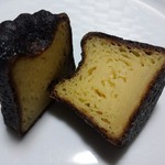 パティスリーグラム - カヌレ [カット]