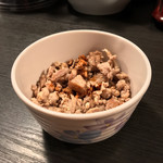 すみれ - トッピング無料券をいただいたので、ひき肉♡