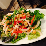 ダバ インディア - ひよこ豆と玉ねぎのサラダ¥530