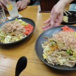 四ツ木製麺所 - ２０１７年１月再訪・あくまでもツマミな焼きうどん