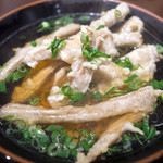 ひなたうどん - 「ごぼう天うどん」（500円）。ちょい武骨なゴボウ天。美味しかった。