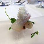 ウシマル - 九十九里で採れた真鯛のカルパッチョ 