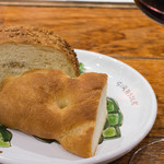 リカータ - 胡麻パンとフォカッチャ