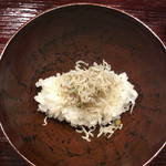 米増 - しめしめ(^^;;追加の山椒ちりめんご飯(^^;;
      お椀が素敵すぎ*\(^o^)/*