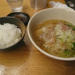 麺劇場 玄瑛 - 海老薫醤油ラーメン+実家米