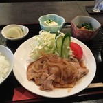 愛花夢 - 豚ロースの生姜焼き定食