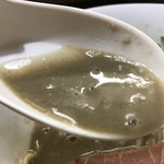 麺処 晴 - スープはマイルドですが、煮干の旨味がたっぷり
