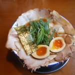 もんど - 蔵出し醤油麺のチャーシュー大盛　2017.1