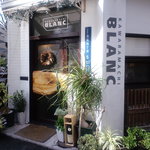 モダンな外観・クリスマスリースも+（＾＾）♪