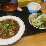 びわ湖食堂 きまぐれ - 黒麻婆豆腐定食（750円）