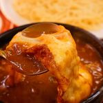 BeBe - お店の一番人気！カレリアン（680円）大辛（目玉焼、ナチュラルチーズ、ポーク入り）