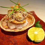 茂松 - 香箱ガニとあん肝の蒸し寿司