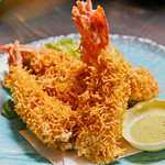 Crispy fried shrimp ~ Served with matcha salt ~